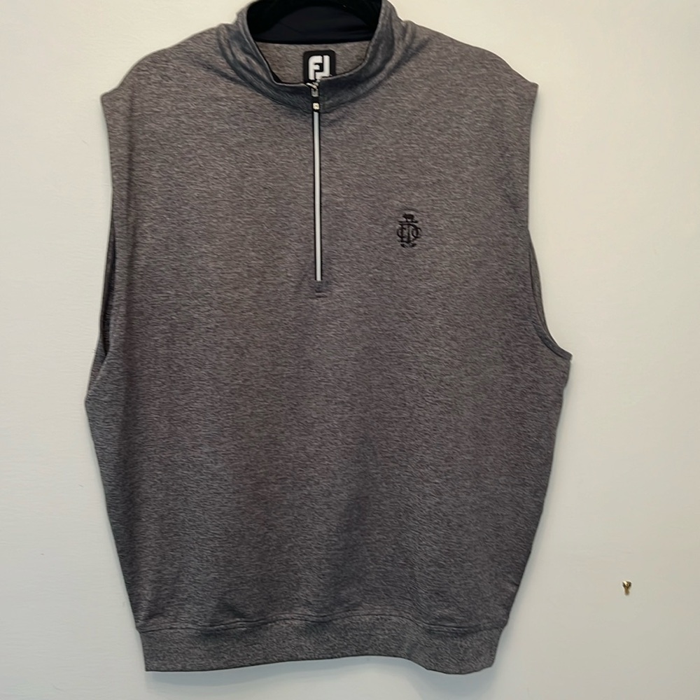 Footjoy Vest size large EUC